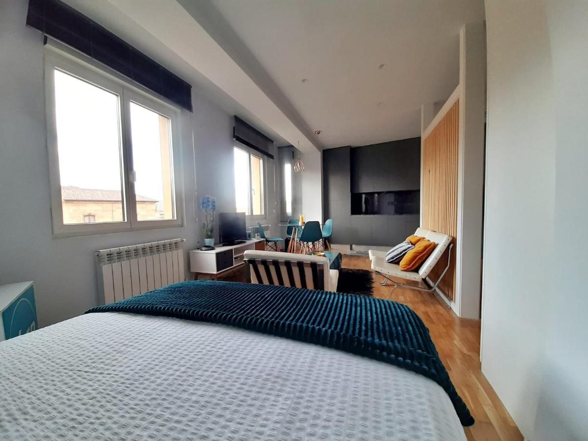 Apartamento Wamba - La Catedral Oviedo Luaran gambar