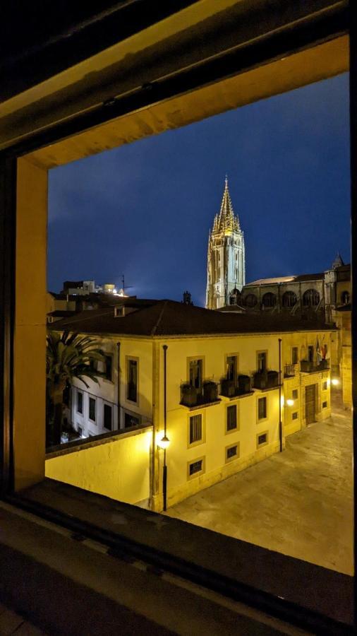 Apartamento Wamba - La Catedral Oviedo Luaran gambar